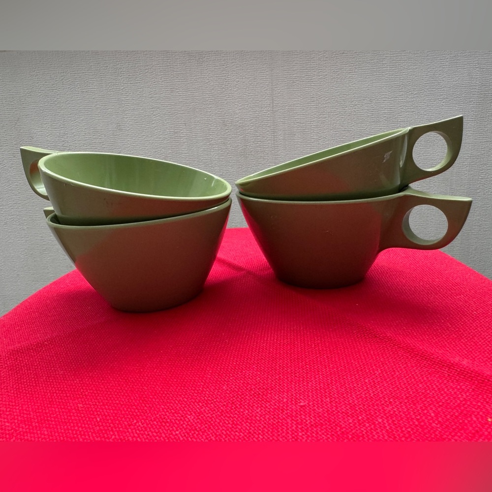 TEA CUPS Melamine Vintage Olive Green w/Handles (Unbranded) SET OF 4